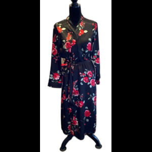 Apt. 9 Womens Robe Sz XS Black with Red Roses Tie Waist Silky Feel Sexy Lingerie